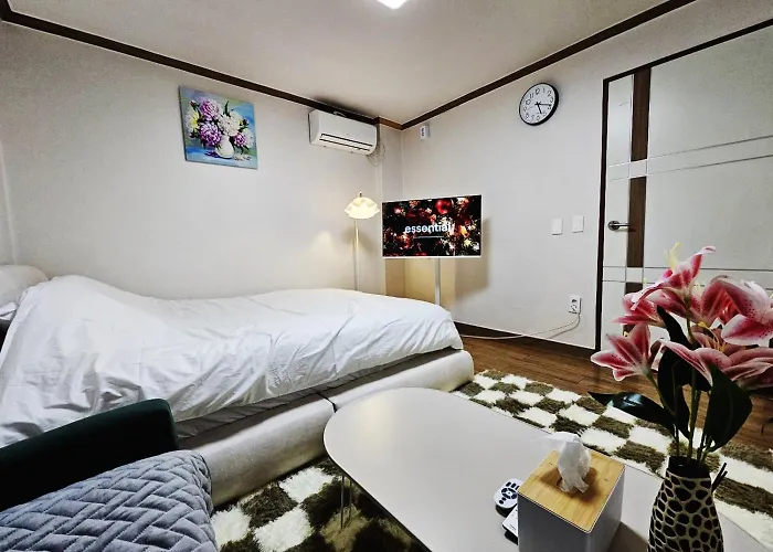 Gangnam Cozy - 5 Min To Yeoksam Stn Отель типа "постель и завтрак"